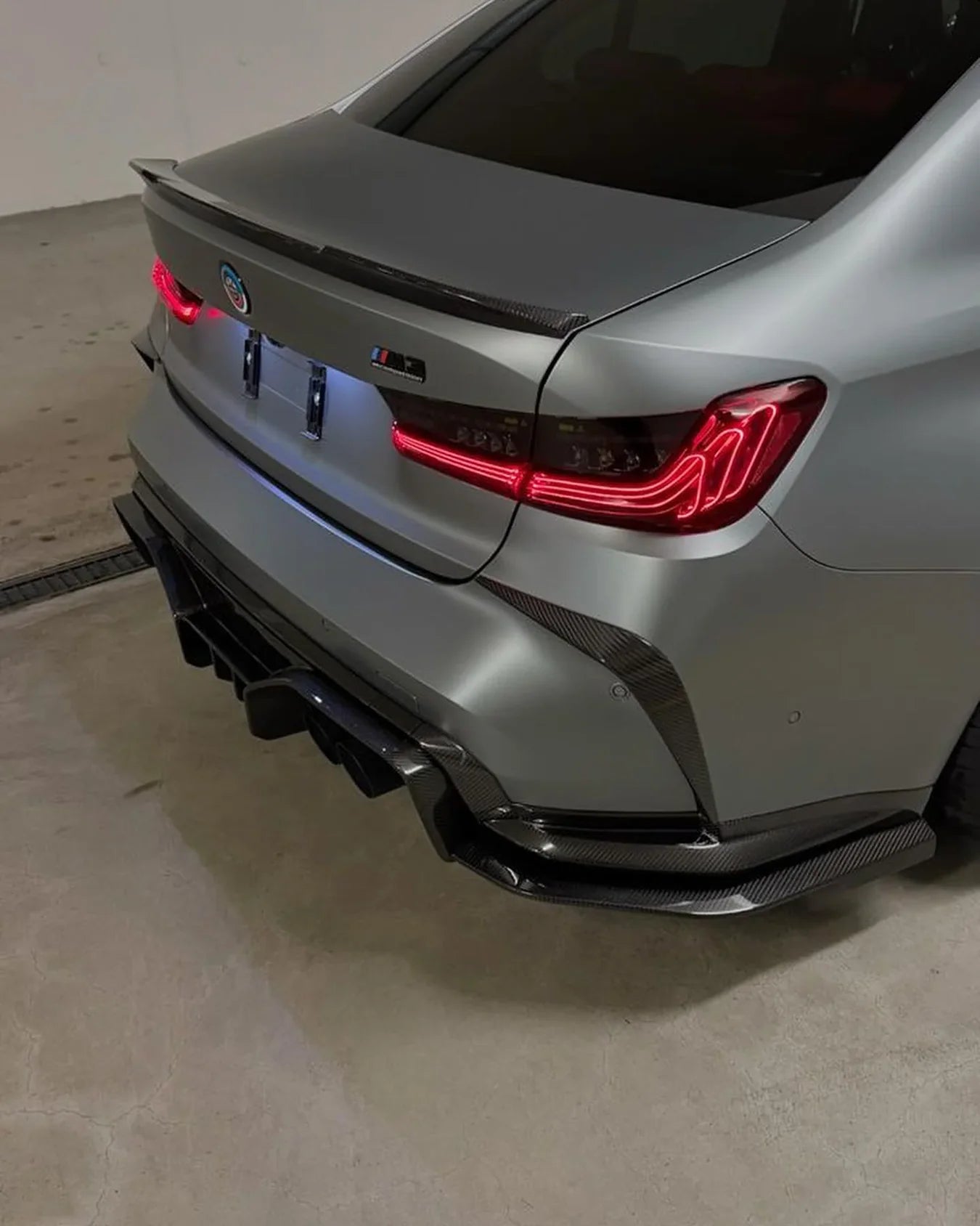 BMW G8X M3/M4 AD-Style Dry Carbon Fiber Rear Diffuser