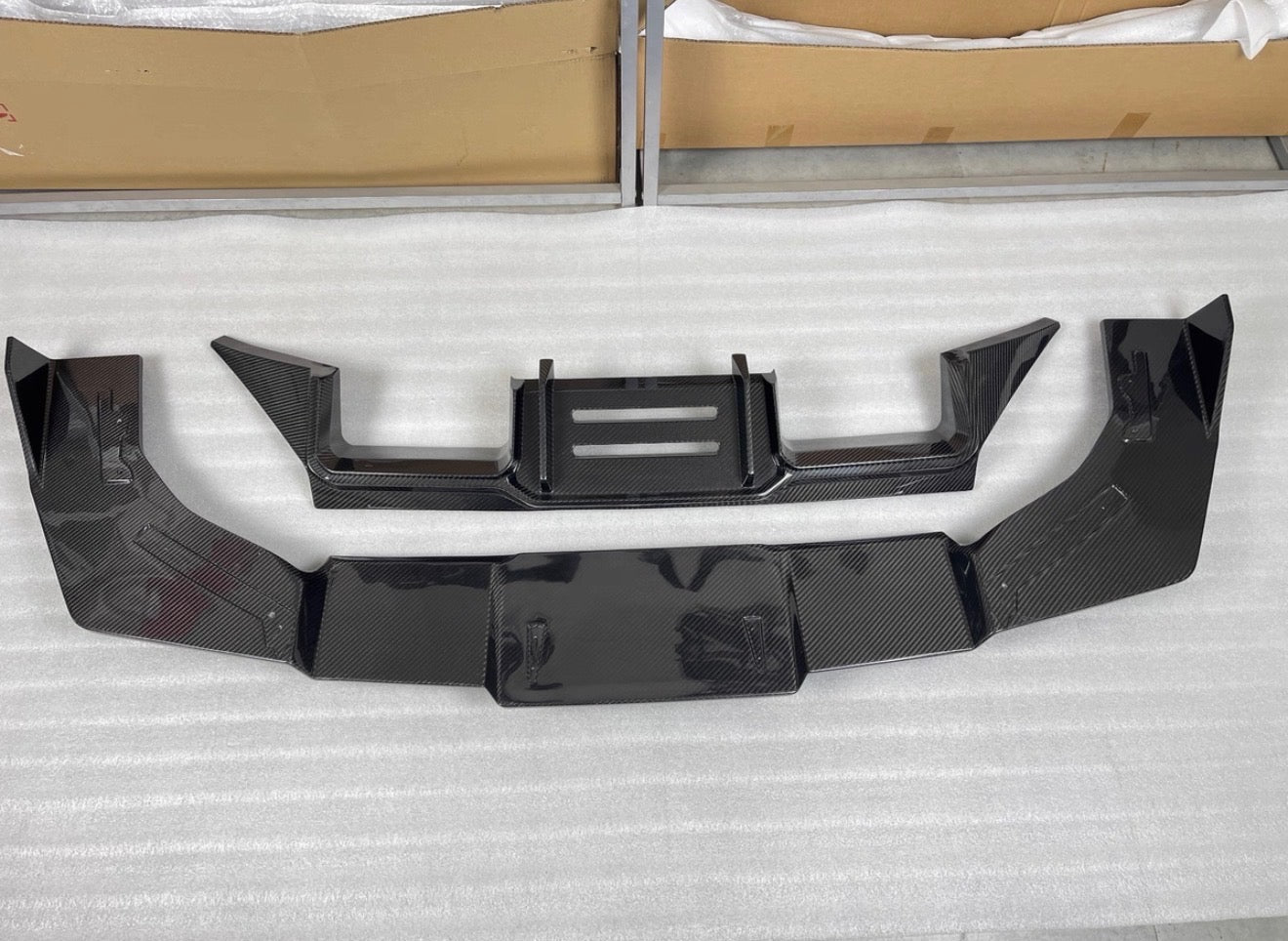 BMW G87 M2 V Style Dry Carbon Rear Diffuser detail