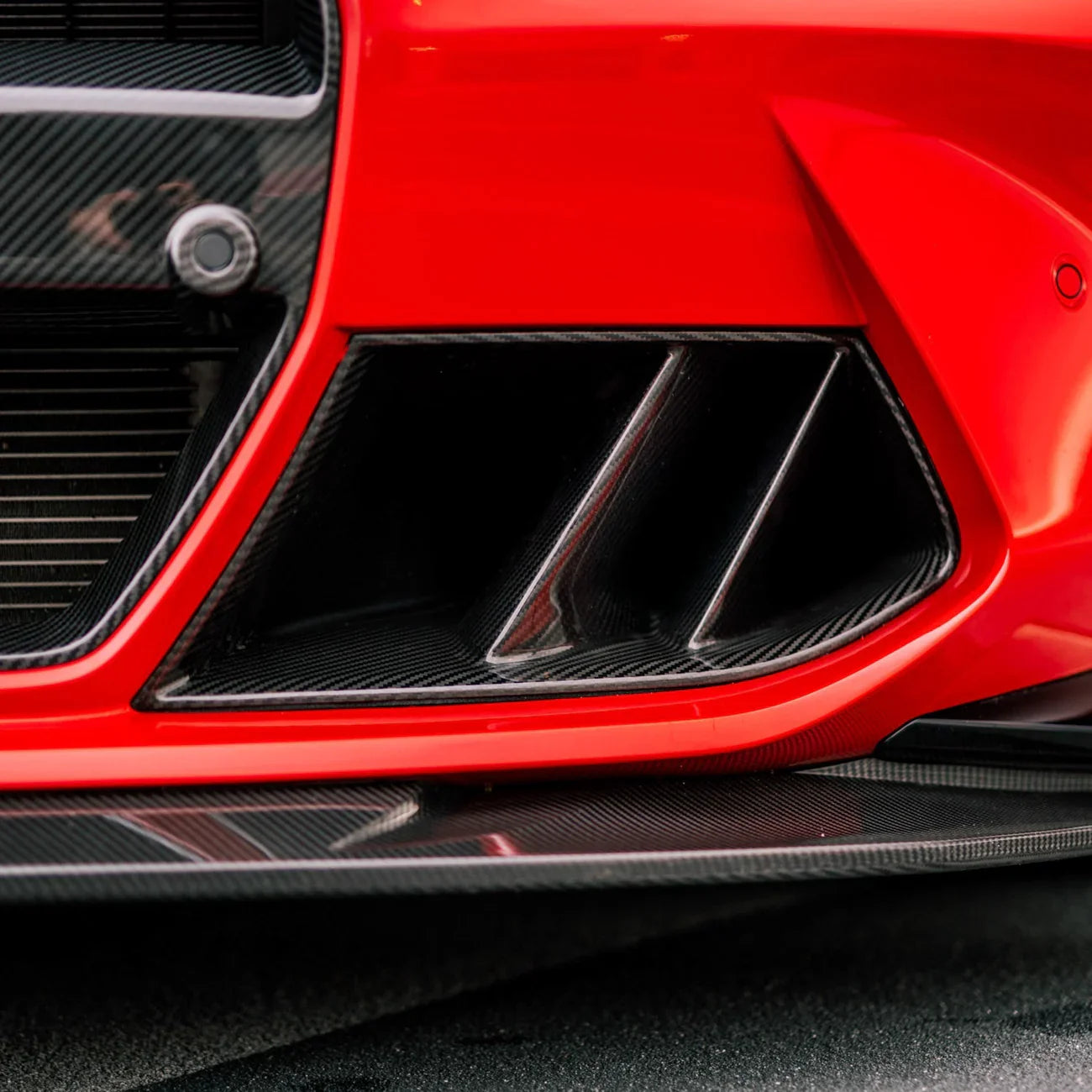 BMW G8X M3/M4 V2 MHC R44 STYLE CARBON FIBER FRONT AIR INLETS DUCTS